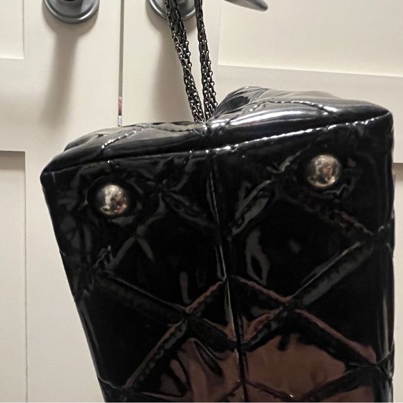 Chanel tote - Picture 6 of 10